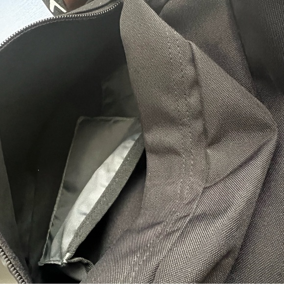 Jansport 2 pocket backpack BLK - Picture 4 of 7